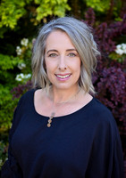 Jennifer headshots for PRINT